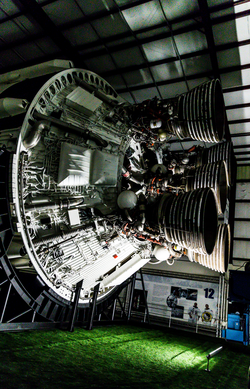 Illustration for article titled NASA's Building 9 Is The Giant Space Toy Box Of Your Dreams